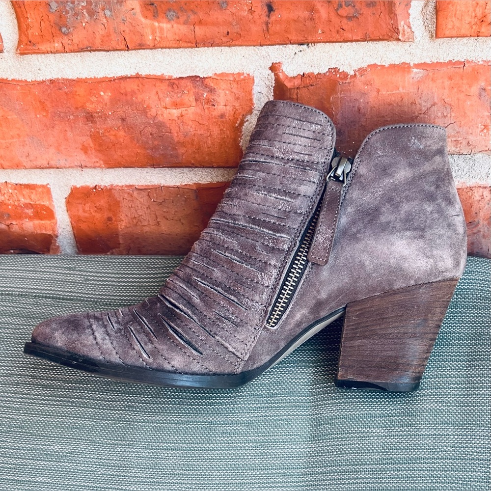 Paul Green Malibu Sliced Double Zip Ankle Boot/ Metallic Gray Excellent C